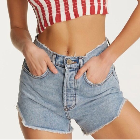 BILLABONG X LOVE LIKE SUMMER shorts light wash 28 IT's Time Denim Shorts - Picture 1 of 11